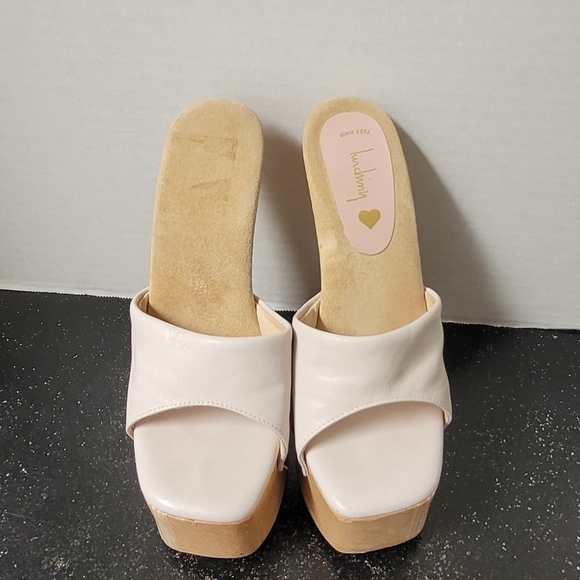 Luichiny White Leather Wood Platform Heels - Picture 2 of 9